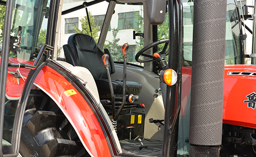 AG百家乐官网-1304型拖拉机