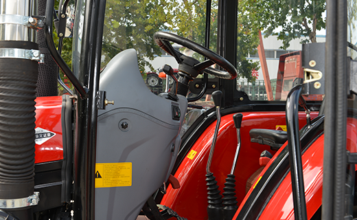 AG百家乐官网-704型拖拉机