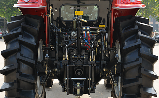 AG百家乐官网-1304型拖拉机