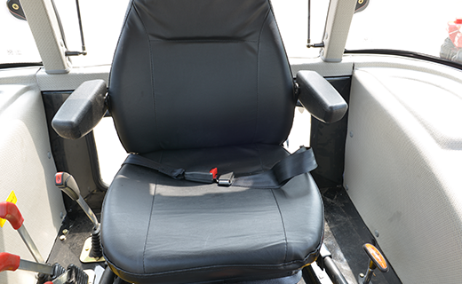 AG百家乐官网-1504型拖拉机